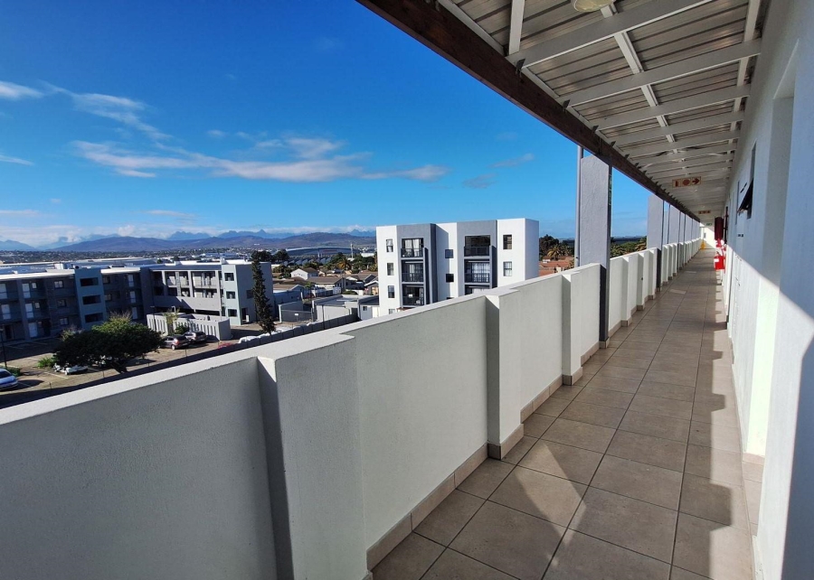 2 Bedroom Property for Sale in Joubert Park Western Cape